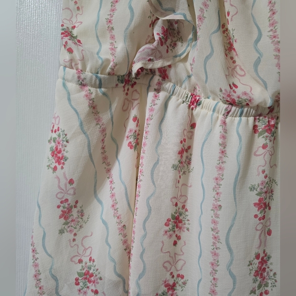 Torrid Ruffle Cinched Floral & Bow Print Cutesy Coquette Blouse, Size 2X, EUC! - Picture 14 of 16